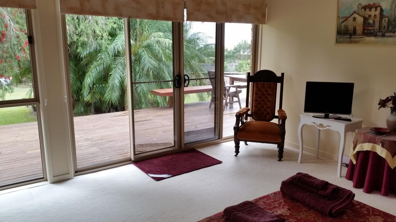 ฮิลทอป ไฮด์อะเวย์ Bed & Breakfast Ninderry ภายนอก รูปภาพ